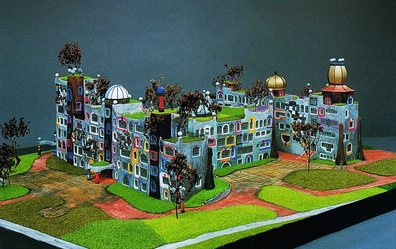 Hundertwasser - MARTIN-LUTHER-GYMNASIUM IN WITTENBERG - ARCHITEKTURMODELL